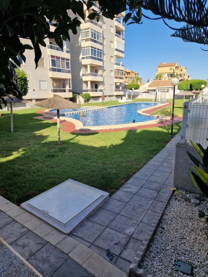 Magnifico Chalet Adosado En Torrevieja, Alicante. Exterior foto